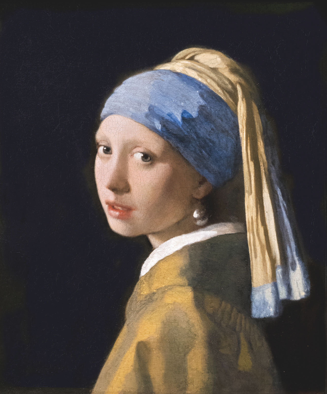 Girl-with-a-Pearl-Earring-canvas-Johannes-1665.jpg